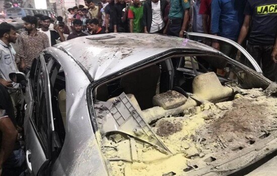 রাজধানীতে প্রাইভেটকারের গ্যাস সিলিন্ডার বিস্ফোরণে দগ্ধ