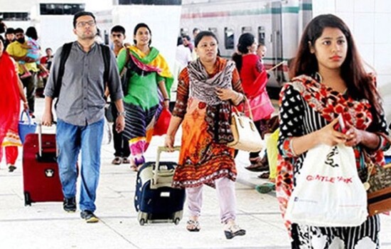 ঢাকা ছেড়েছেন ১২ লাখ ২৮ হাজার সিম ব্যবহারকারী