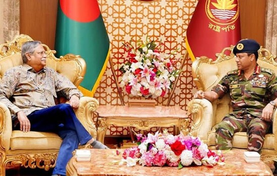রাষ্ট্রপতির সঙ্গে সেনাপ্রধানের সৌজন্য সাক্ষাৎ