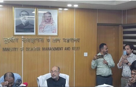 উপকূলে জলোচ্ছ্বাসের শঙ্কা নেই : দুর্যোগ প্রতিমন্ত্রী