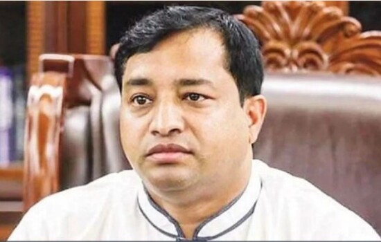 এবার জাহাঙ্গীর আলমের বিরুদ্ধে দুদকে অভিযোগ