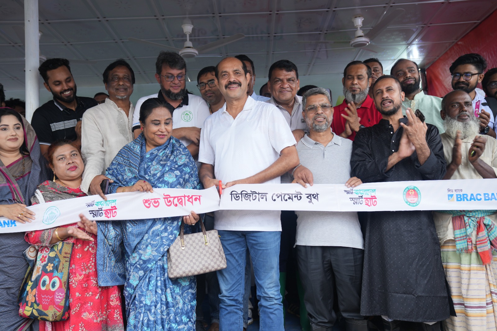 ডিএনসিসির স্মার্ট পশুর হাটে ক্রেতা বিক্রেতারা নিরাপদ লেনদেনের সুবিধা পাচ্ছে: মেয়র মোঃ আতিকুল ইসলাম