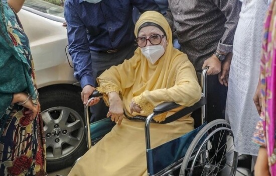 জীবন-মৃত্যুর সঙ্গে লড়াই করছেন খালেদা জিয়া: ফখরুল