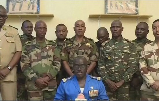 নাইজারে সামরিক অভ্যুত্থান ঘোষণা, প্রেসিডেন্ট আটক