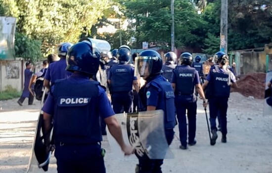 সংঘর্ষে রণক্ষেত্র লক্ষ্মীপুর : একজন নিহত, গুলিবিদ্ধ অর্ধশত