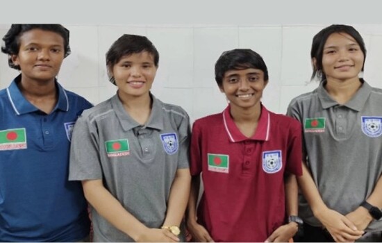 সাফজয়ী নারী ফুটবলারারও ঢাবির দুয়ারে