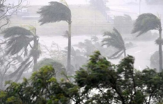 রাতেই ঢাকাসহ ২০ জেলায় তীব্র ঝড়ের পূর্বাভাস