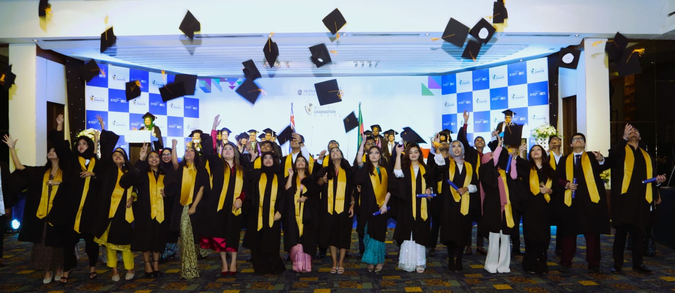 মোনাশ কলেজ গ্র্যাজুয়েশন কনভোকেশন ২০২৩ আয়োজন করল ইউনিভার্সাল কলেজ বাংলাদেশ (ইউসিবি)