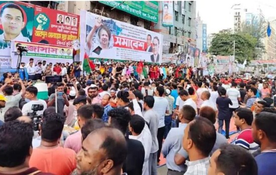 নয়াপল্টনে বিএনপি নেতাকর্মীদের ঢল