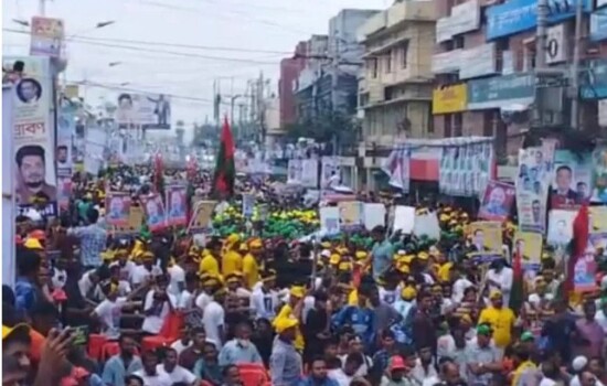 শুরুর আগেই পরিপূর্ণ খুলনার তারুণ্যের সমাবেশস্থল