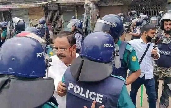 রাজধানীর ৪ পয়েন্টে অ্যাকশনে পুলিশ, গয়েশ্বরসহ আটক অর্ধশতাধিক