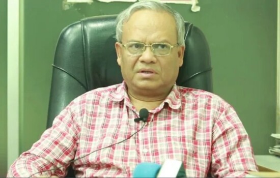 মিডল স্ট্যাম্প উড়িয়ে সরকারের পতন ঘটানো হবে : রিজভী