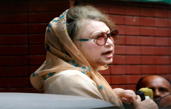 খালেদা জিয়ার আবেদন খারিজ, বিচার চলতে বাধা নেই