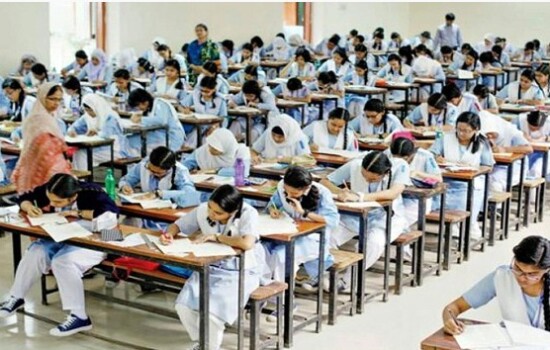 ৮ শিক্ষাবোর্ডের এইচএসসি পরীক্ষা শুরু