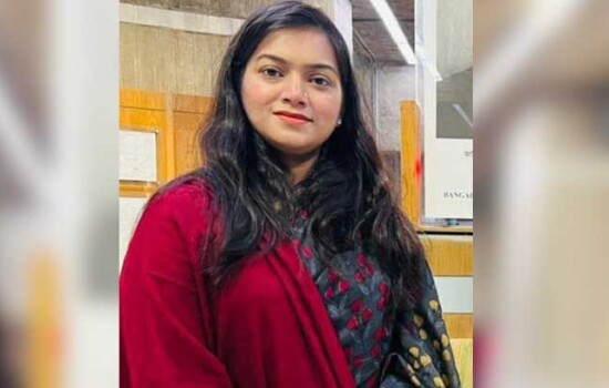 দেশে ফিরলেন ওমানে আটক হওয়া সেই নারী এমপি