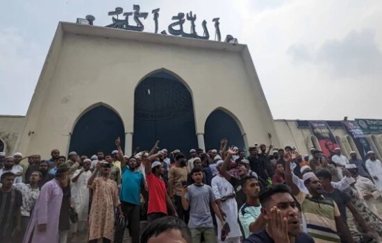 বায়তুল মোকারর‌মে ধাওয়া পাল্টা ধাওয়া, ক‌য়েকজন আটক