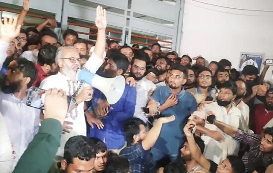 উত্তেজিত নেতা-কর্মীদের শান্ত থাকতে বললেন সাঈদীপুত্র