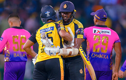 ব্যর্থ লিটন, প্লে অফ নিশ্চিত করে মাঠ ছাড়লেন সাকিব