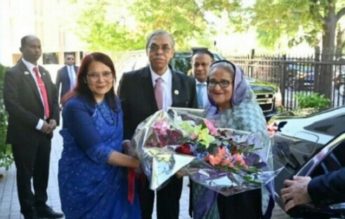 দেশের ভাবমূর্তি আরো উন্নত করতে আন্তরিকতার সাথে কাজ করুন : প্রধানমন্ত্রী