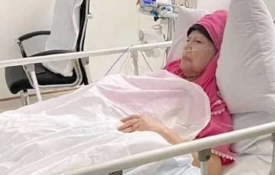 খালেদা জিয়ার শারীরিক অবস্থার অবনতি, সিসিইউতে স্থানান্তর