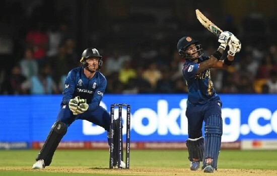 বিশ্বচ্যাম্পিয়নদের পাত্তাই দিলো না লঙ্কানরা