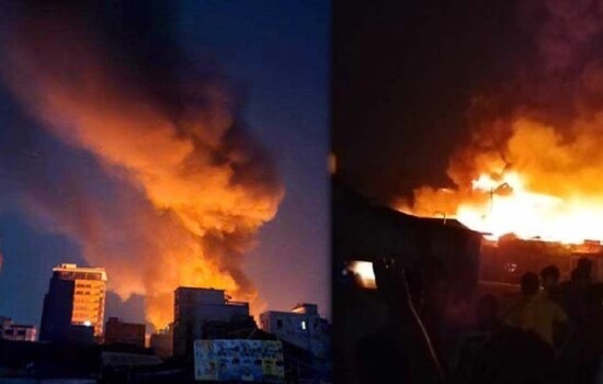 নরসিংদীর বাবুরহাটে ভয়াবহ আগুন