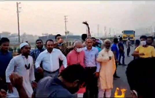 সাইনবোর্ডে অবরোধের সমর্থনে রিজভীর নেতৃত্বে মিছিল