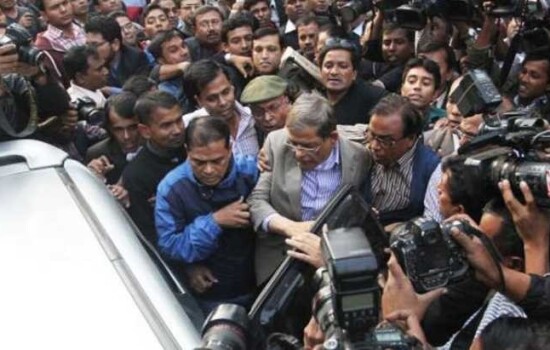 মির্জা ফখরুলকে বাসা থেকে আটক