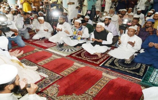 বায়তুল মোকাররমে ফিলিস্তিনিদের জন্য দোয়া