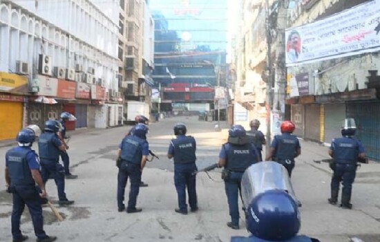 নারায়ণগঞ্জে বিএনপি-পুলিশ সংঘর্ষ, গুলিবিদ্ধ ৩