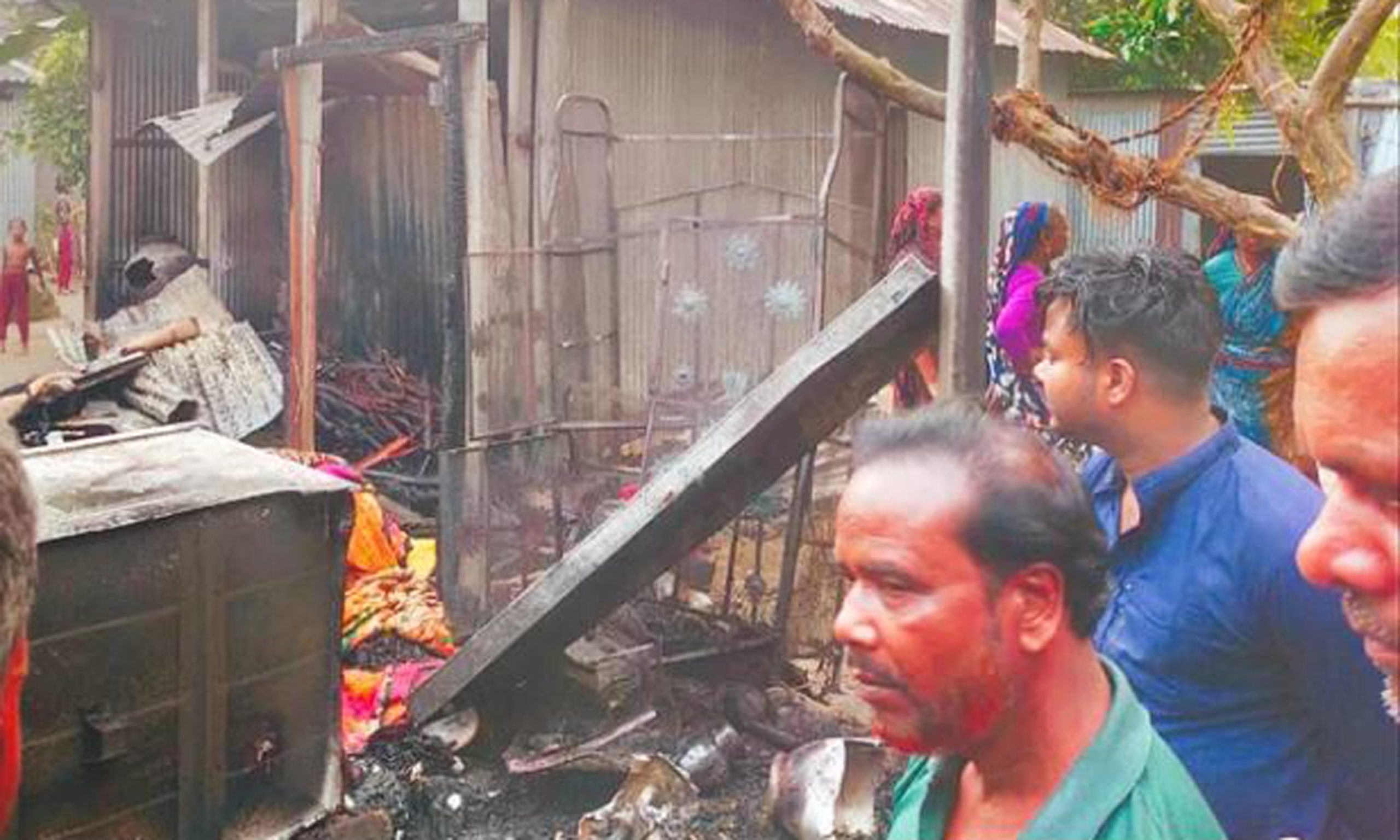 শেরপুরে ঘরে আগুন লেগে অসুস্থ্য গৃহকর্তার করুন মৃত্যু