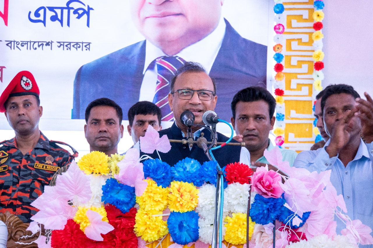 যারা নির্বাচন প্রতিহত করার চেষ্টা করবে দেশপ্রেমিক জনগণ তাদেরকে প্রতিহত করবে – স্থানীয় সরকার মন্ত্রী