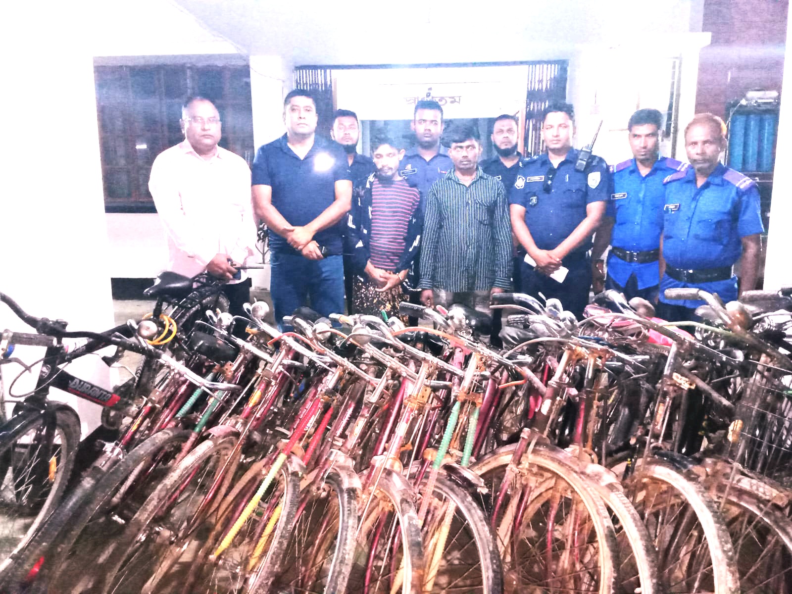 ঠাকুরগাঁওয়ে সাইকেল চুরিবিরোধী অভিযান ১৭টি চোরাই সাইকেল উদ্ধার, আটক-৫