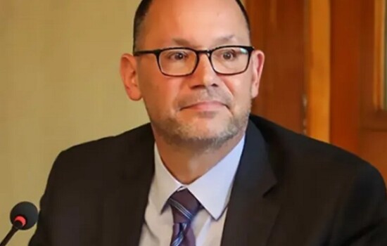 রাজনৈতিক দলগুলোকে শর্তহীন সংলাপের আহ্বান পিটার হাসের