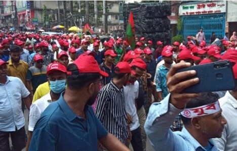 বিএনপি ও যুগপৎ আন্দোলনের যুব সমাবেশে অংশ নিতে জড়ো হচ্ছেন নেতাকর্মীরা