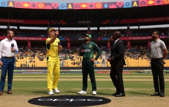 অস্ট্রেলিয়াকে ব্যাটিংয়ে পাঠালো পাকিস্তান