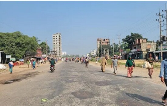 বিএনপি-জামায়াতের দখলে বগুড়া-ঢাকা-রংপুর মহাসড়ক