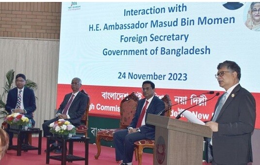 উৎসবমুখর পরিবেশে ভোট দেবে জনগণ, দিল্লিতে ৯০ দেশের দূতকে পররাষ্ট্র সচিব