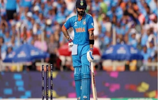 ফিফটির পর সাজঘরে কোহলি