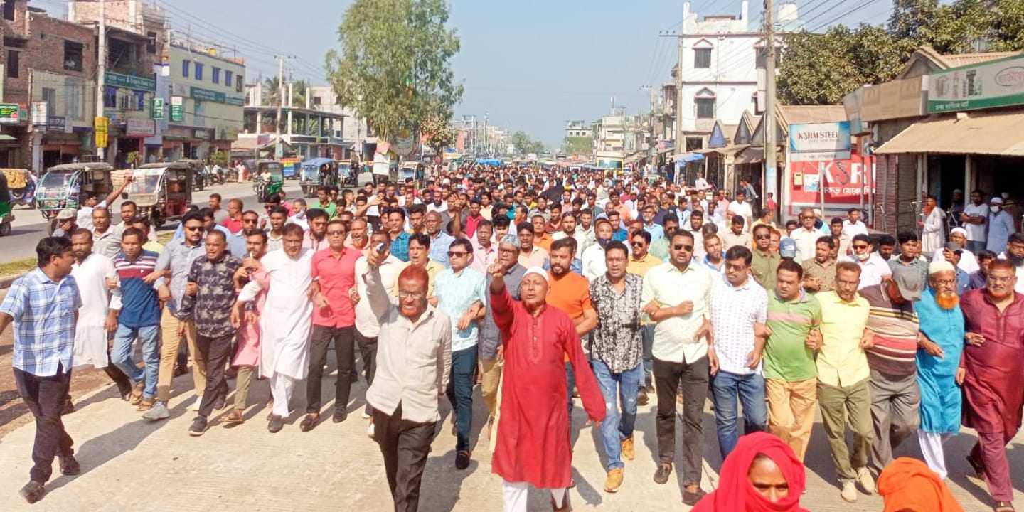 ৪র্থ দফার অবরোধের শেষ দিনে শেরপুর উপজেলা বিএনপির বিশাল মিছিল