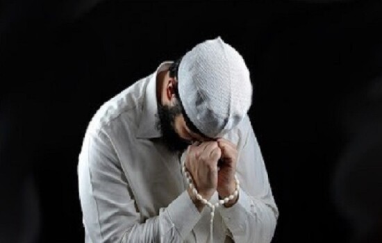 ৮০ বছরের গুনাহ মাফের দোয়া, পাঠ করতে হয় জুমার দিনে