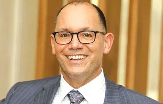 পিটার হাসকে হুমকি : আ.লীগ নেতাসহ ৮ জনের বিরুদ্ধে মামলার আবেদন