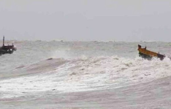 বঙ্গোপসাগরে ট্রলার ডুবি, ২০ ট্রলারসহ নিখোঁজ ২০০ জেলে