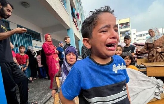 যুদ্ধবিরতির আগে গাজায় স্কুলে ইসরায়েলের হামলা, নিহত ৩০