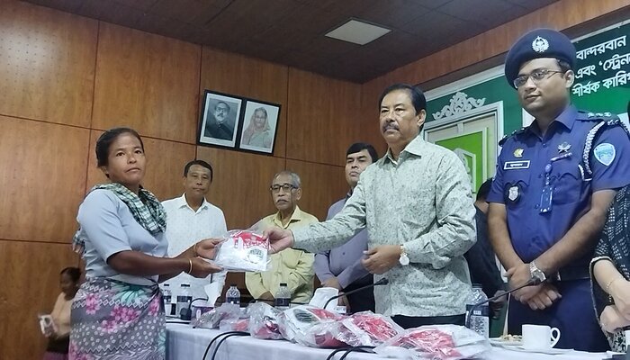 আওয়ামী লীগ সরকার কৃষকদের কল্যাণে সবসময় তাদের পাশে আছে- পার্বত্য মন্ত্রী বীর বাহাদুর উশৈসিং এমপি