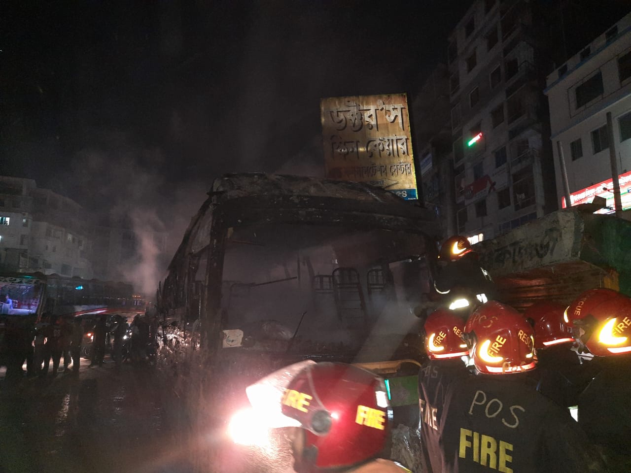 শনির আখড়ায় বাসে আগুন