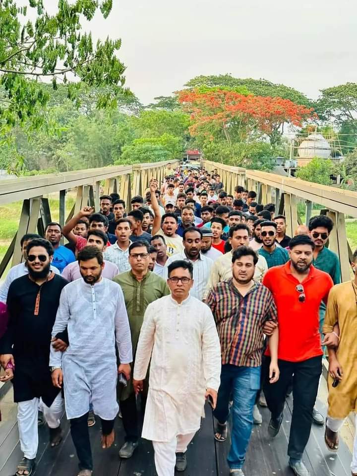 কুমিল্লা ৪ আসনে নৌকার মনোনয়নে তৃণমূলের আলোচনায় আবুল কালাম আজাদ