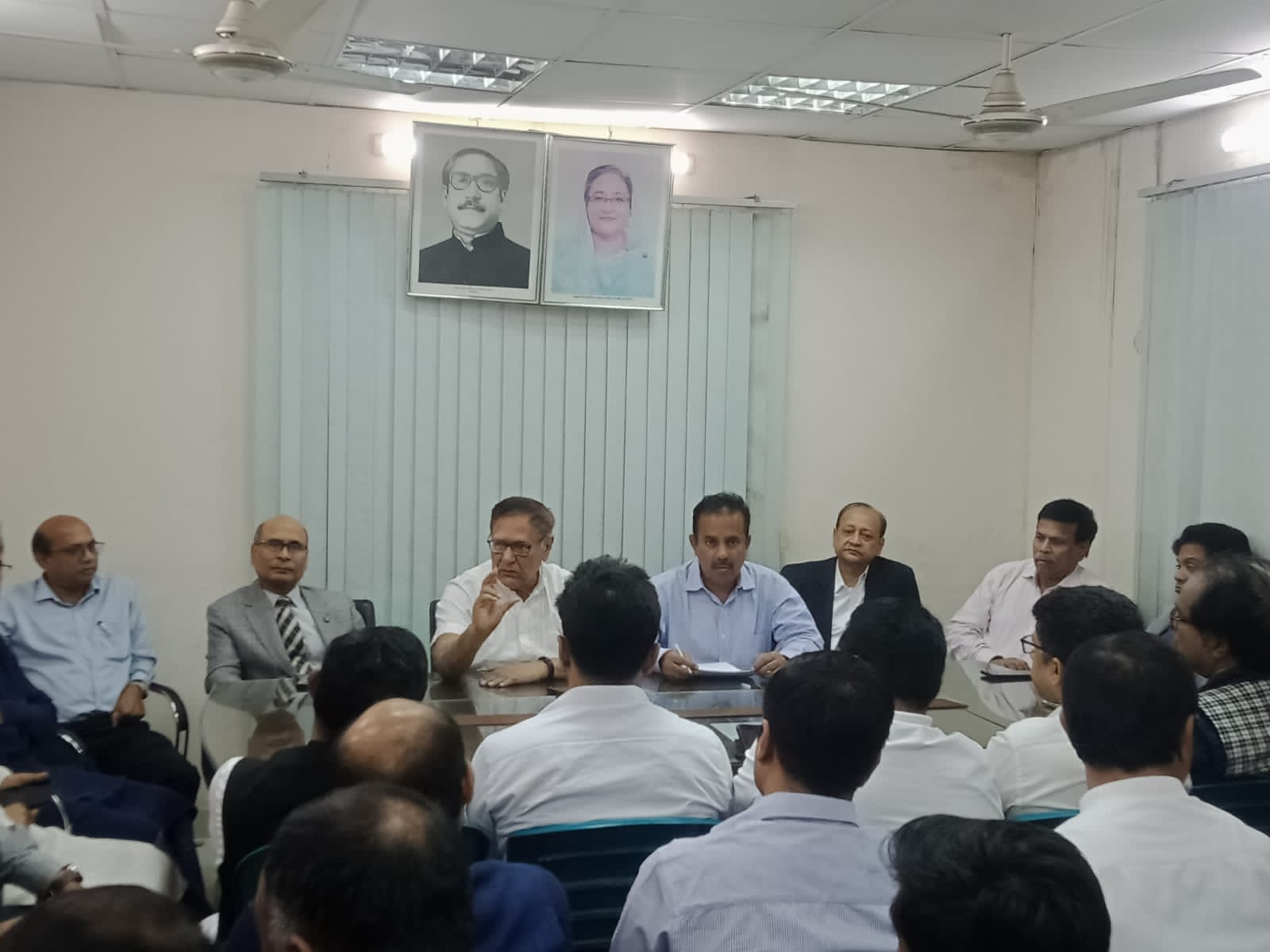 নির্বাচনে গুজব-অপপ্রচারে ব্যস্ত বিএনপি-জামায়াত, সতর্ক থাকার আহবান আ.লীগের তথ্যপ্রযুক্তি উপ-কমিটি