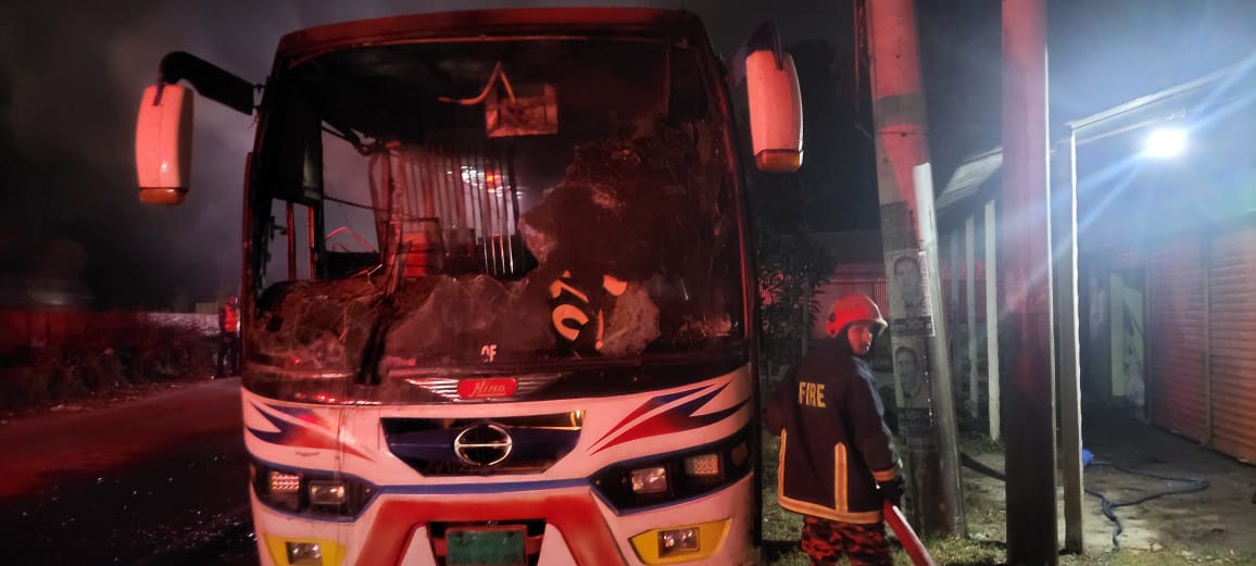 এক মাসে ২১২ গাড়িতে আগুন : ফায়ার সার্ভিস