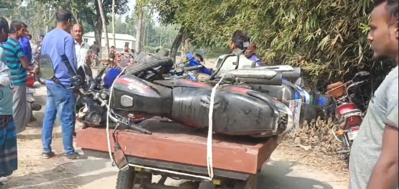 ঠাকুরগাঁও:দুই মটর সাইকেলের মুখোমুখি সংঘর্ষ  পরীক্ষা শেষ করে আর বাড়ী ফেরা হলো না স্কুল ছাত্র ফারুকের